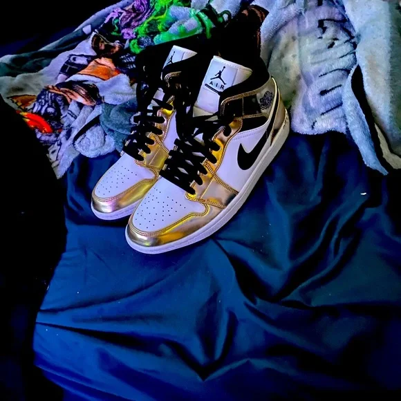 Nike | Shoes | Im Selling Them Because I Need Money For Rent  display picture 1